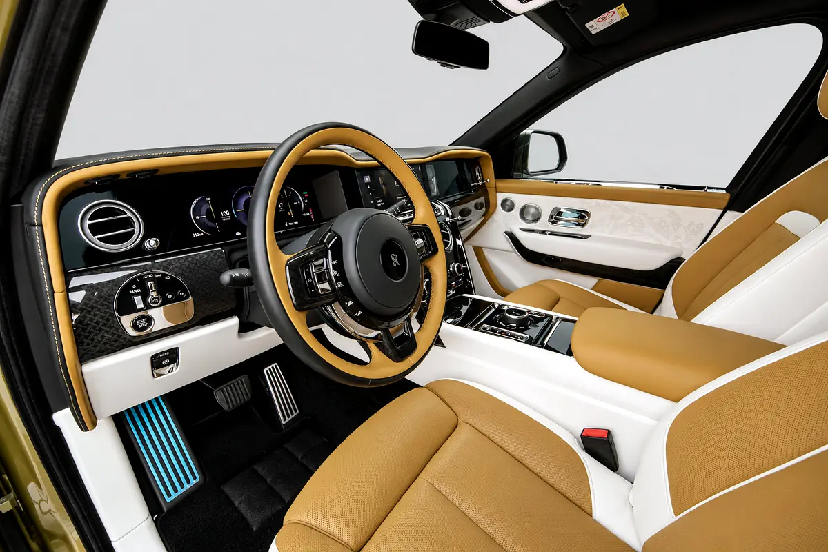 Car Image 2025 ROLLS ROYCE CULLINAN 