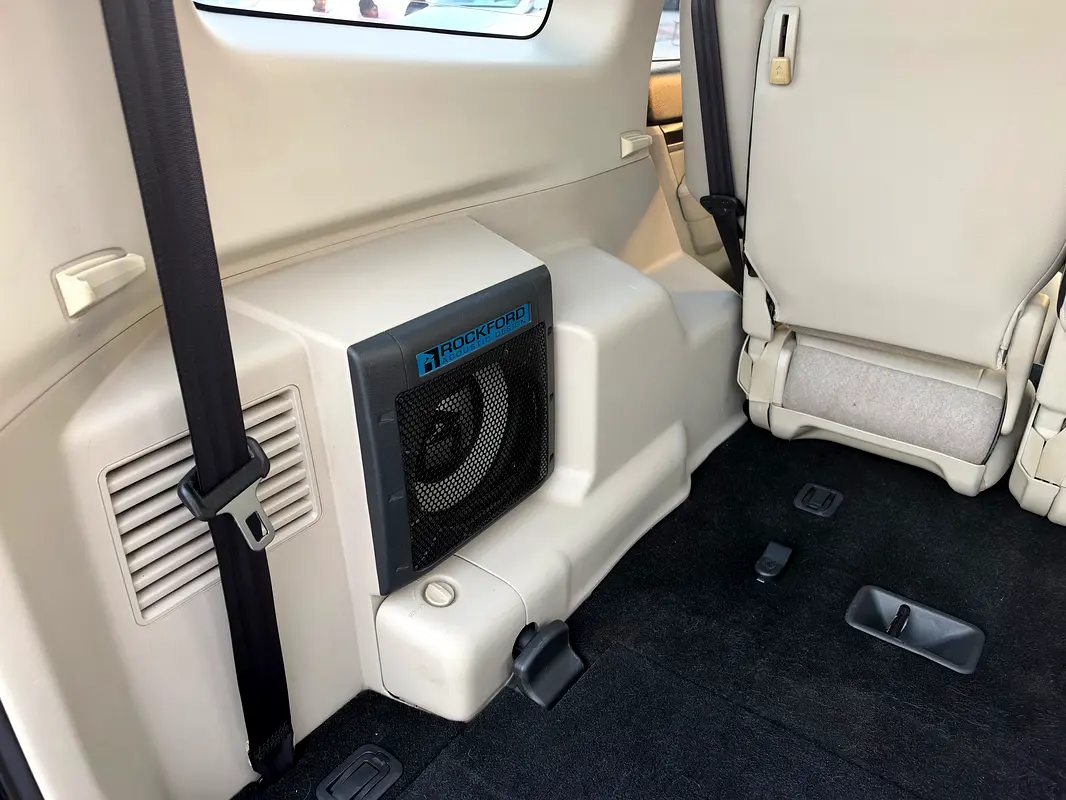 Car Image 2015 MITSUBISHI PAJERO GLS