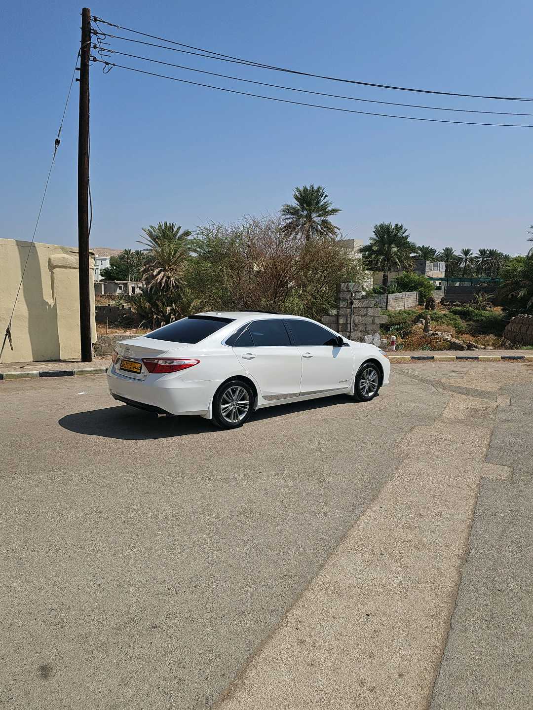 Car Image 2015 TOYOTA CAMRY SE