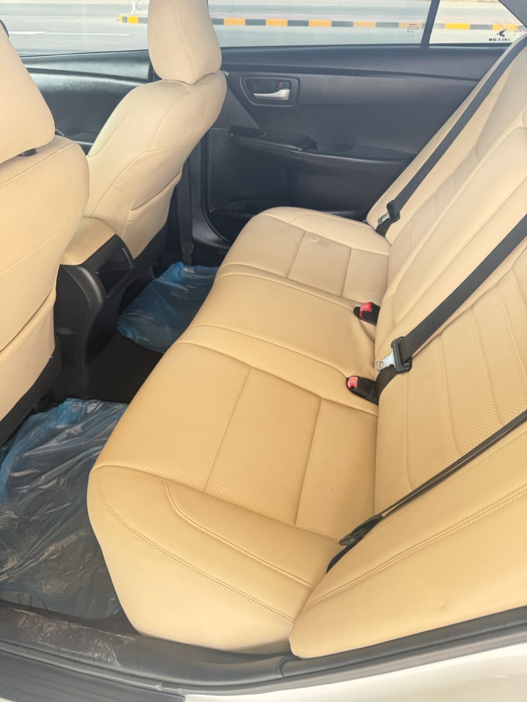 Car Image 2016 TOYOTA CAMRY SE