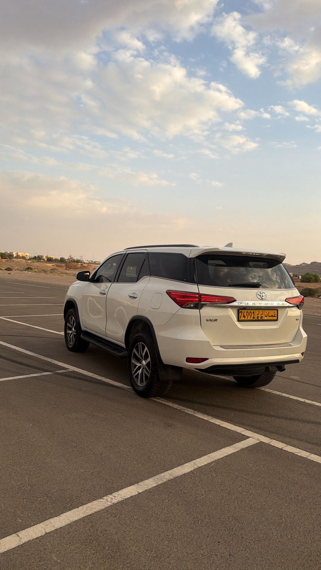 Car Image 2018 TOYOTA FORTUNER VXR