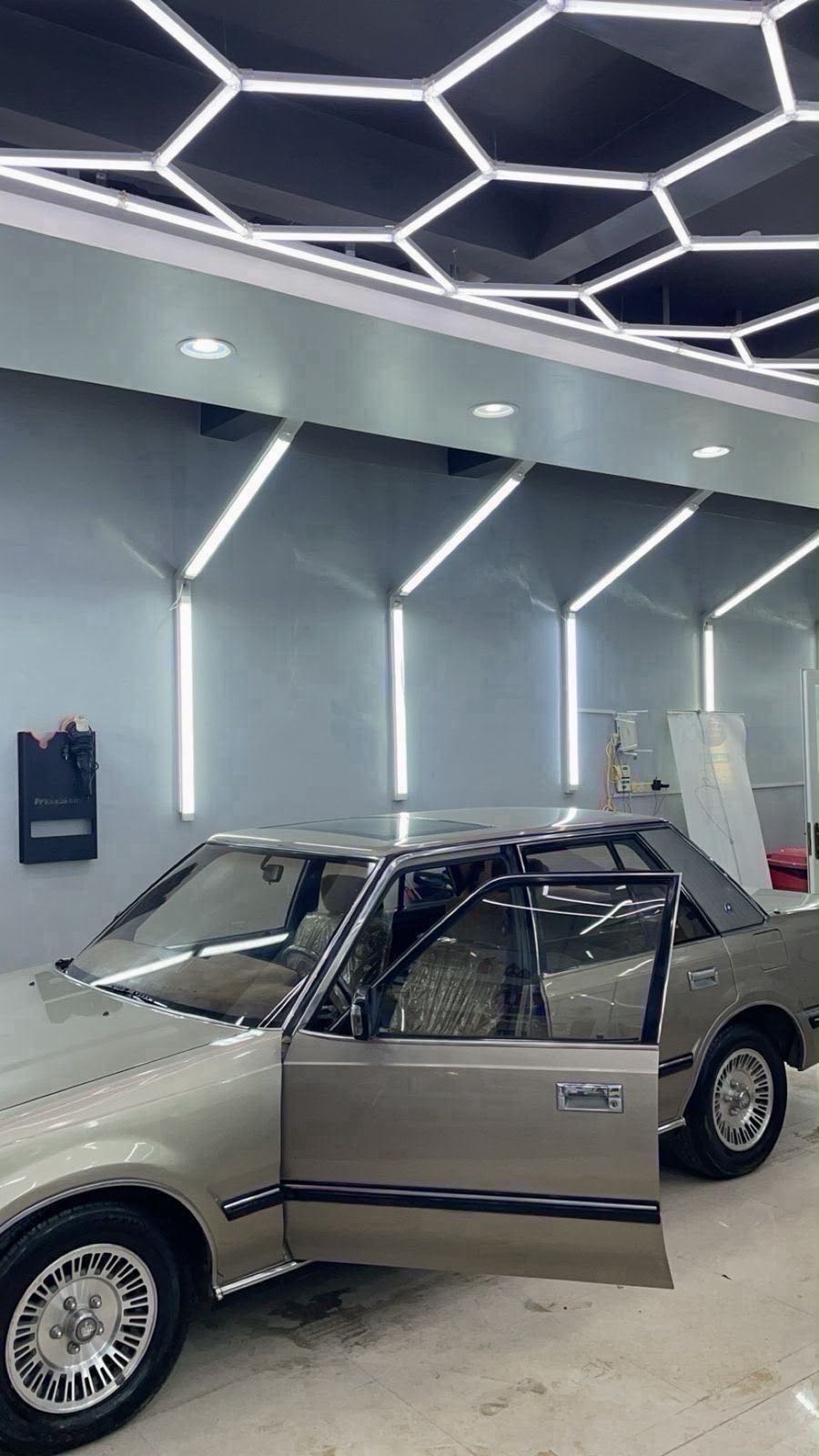 Car Image 1986 TOYOTA CROWN 