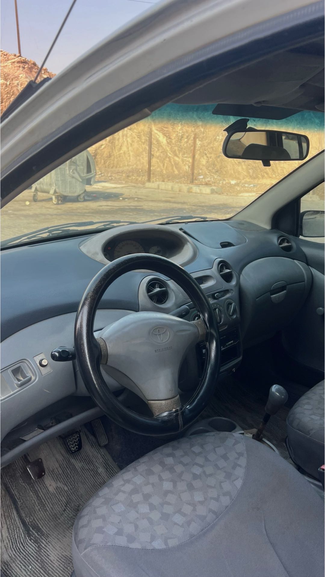 Car Image 2000 TOYOTA ECHO 
