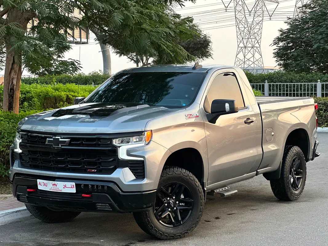 CHEVROLET SILVERADO LT 2023