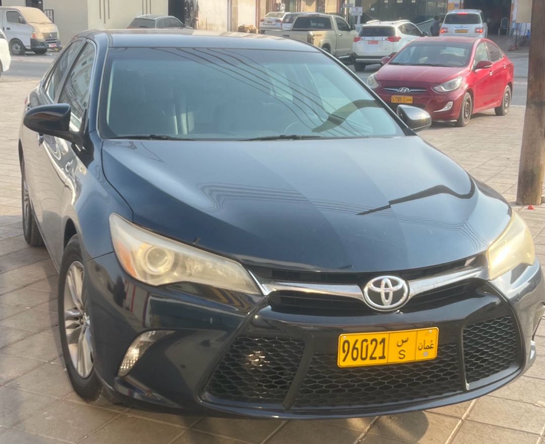 Car Image 2017 TOYOTA CAMRY SE