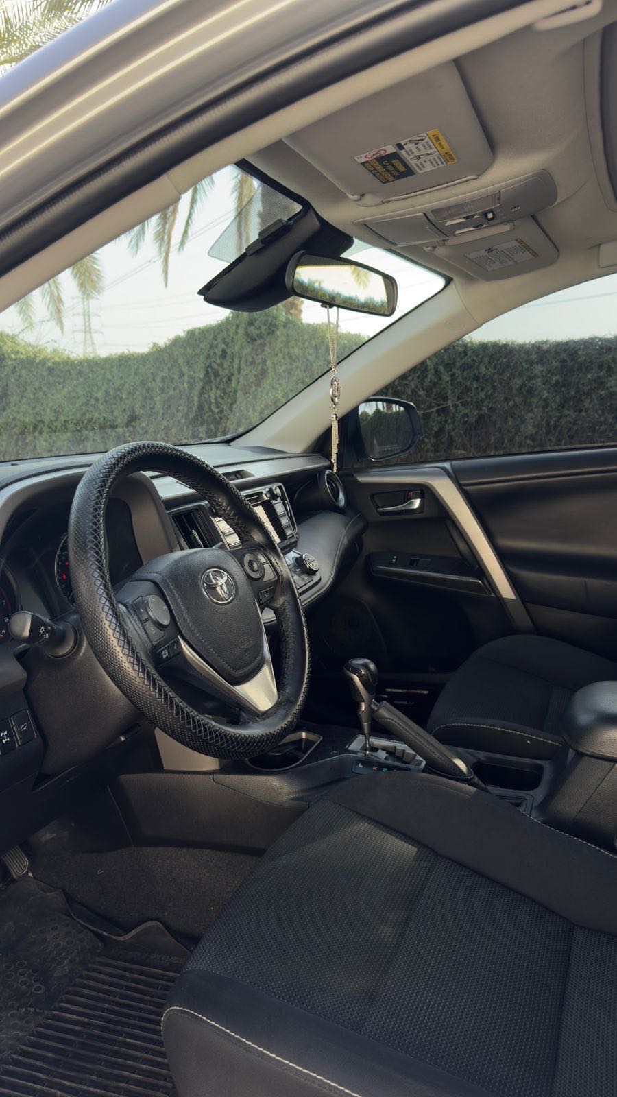 Car Image 2018 TOYOTA RAV4 LIMITED