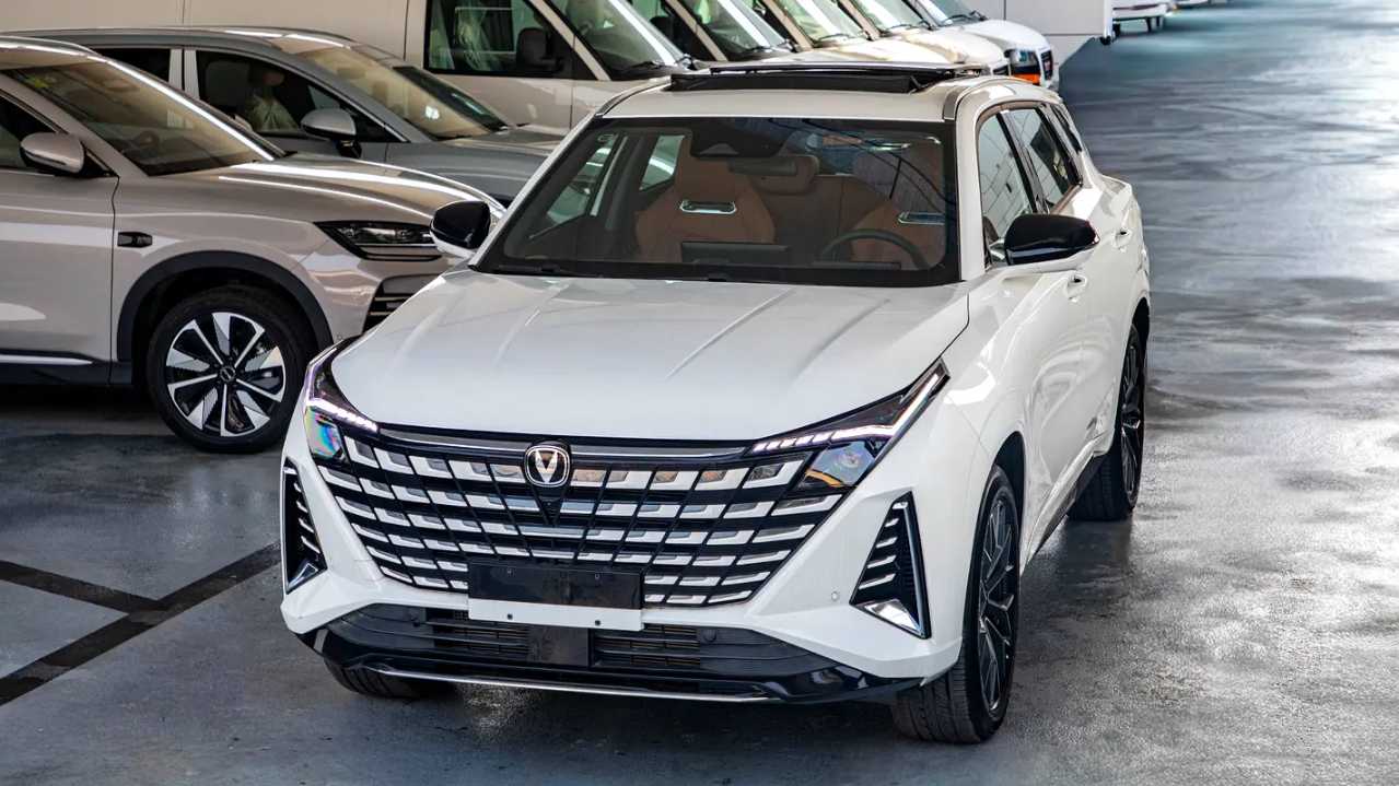 تشانجان UNI-Z 2025