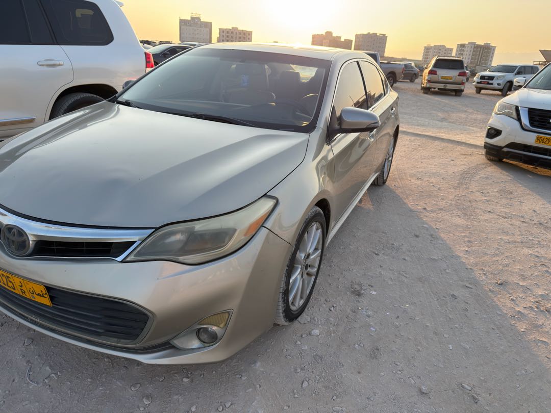 Car Image 2013 TOYOTA AVALON XLE Premium