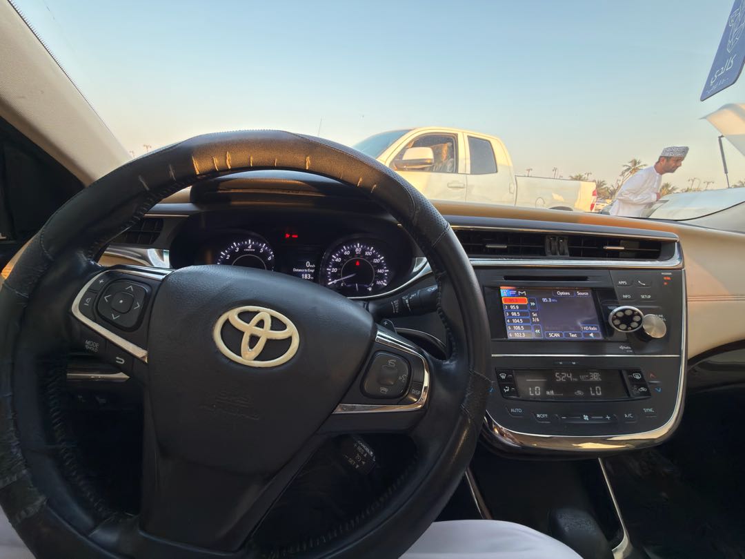 Car Image 2013 TOYOTA AVALON XLE Premium