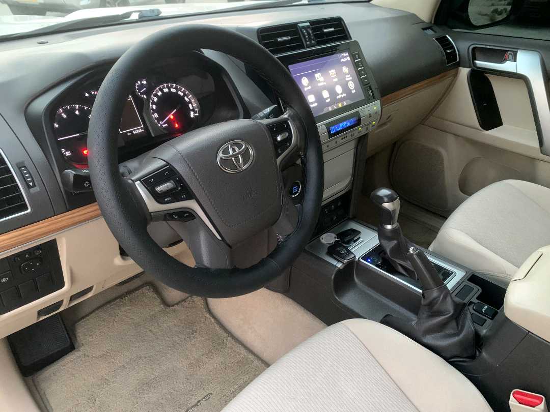 TOYOTA Prado VX 2022 for sale in Oman | Sooq Cars