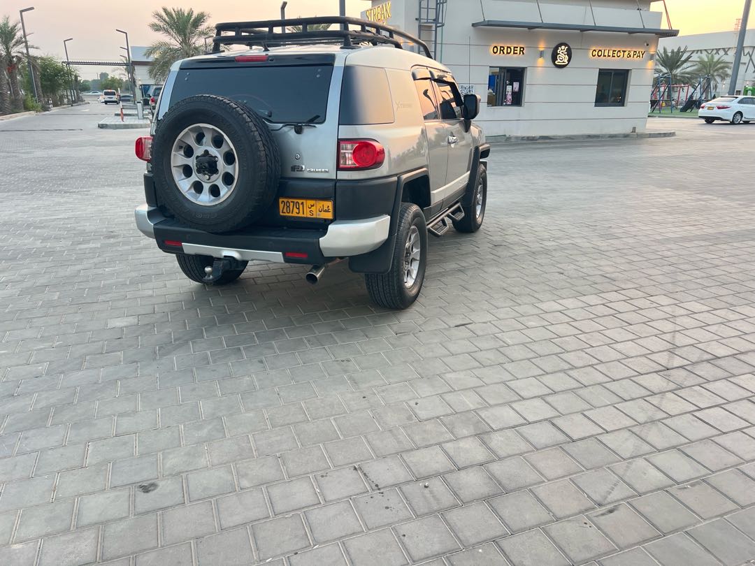 Car Image 2009 TOYOTA FJ CRUISER 
