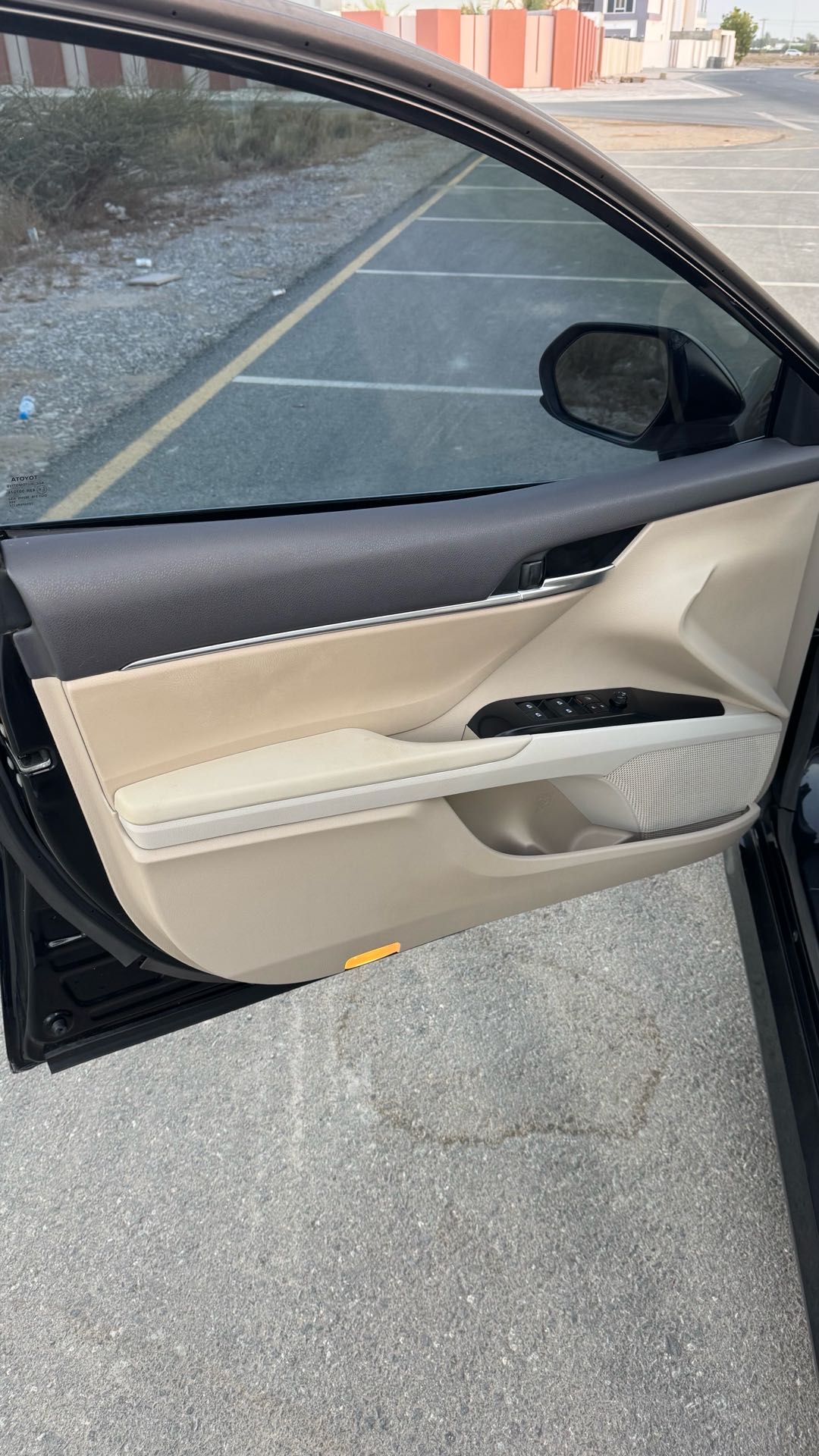 Car Image 2018 TOYOTA CAMRY LE