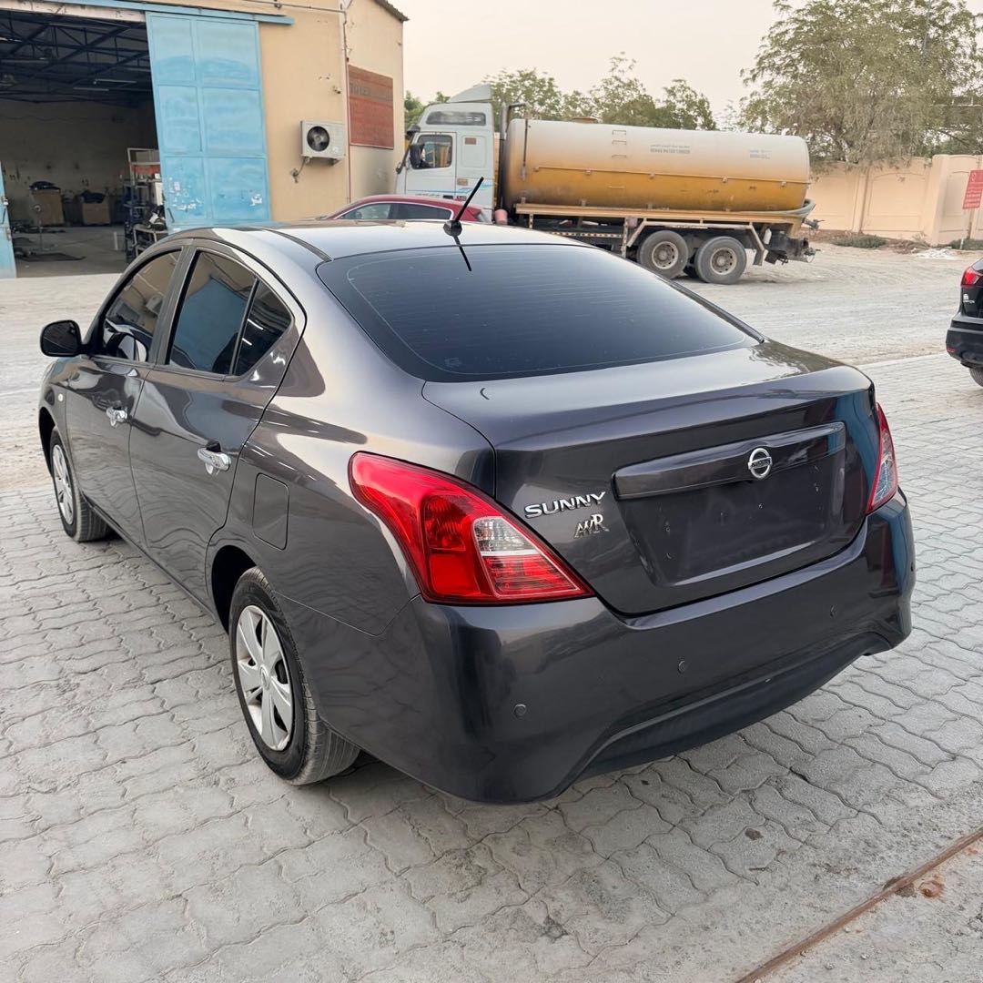 NISSAN SUNNY SV 2020 for sale in the UAE | Sooq Cars