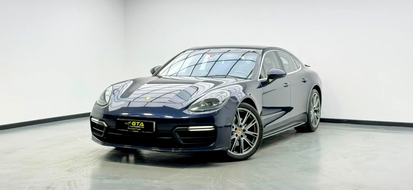 PORSCHE PANAMERA 2018
