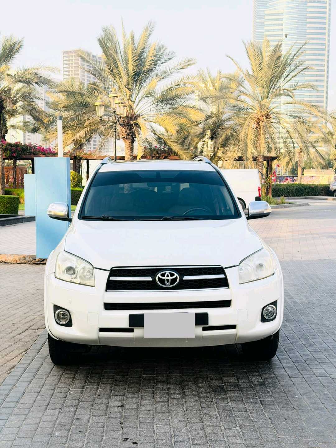 TOYOTA RAV4 GX 2012