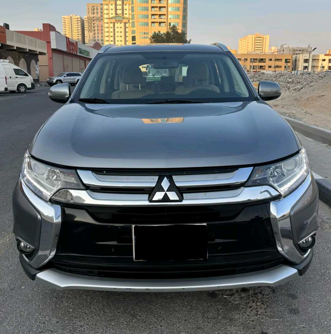 MITSUBISHI OUTLANDER GLX 2017
