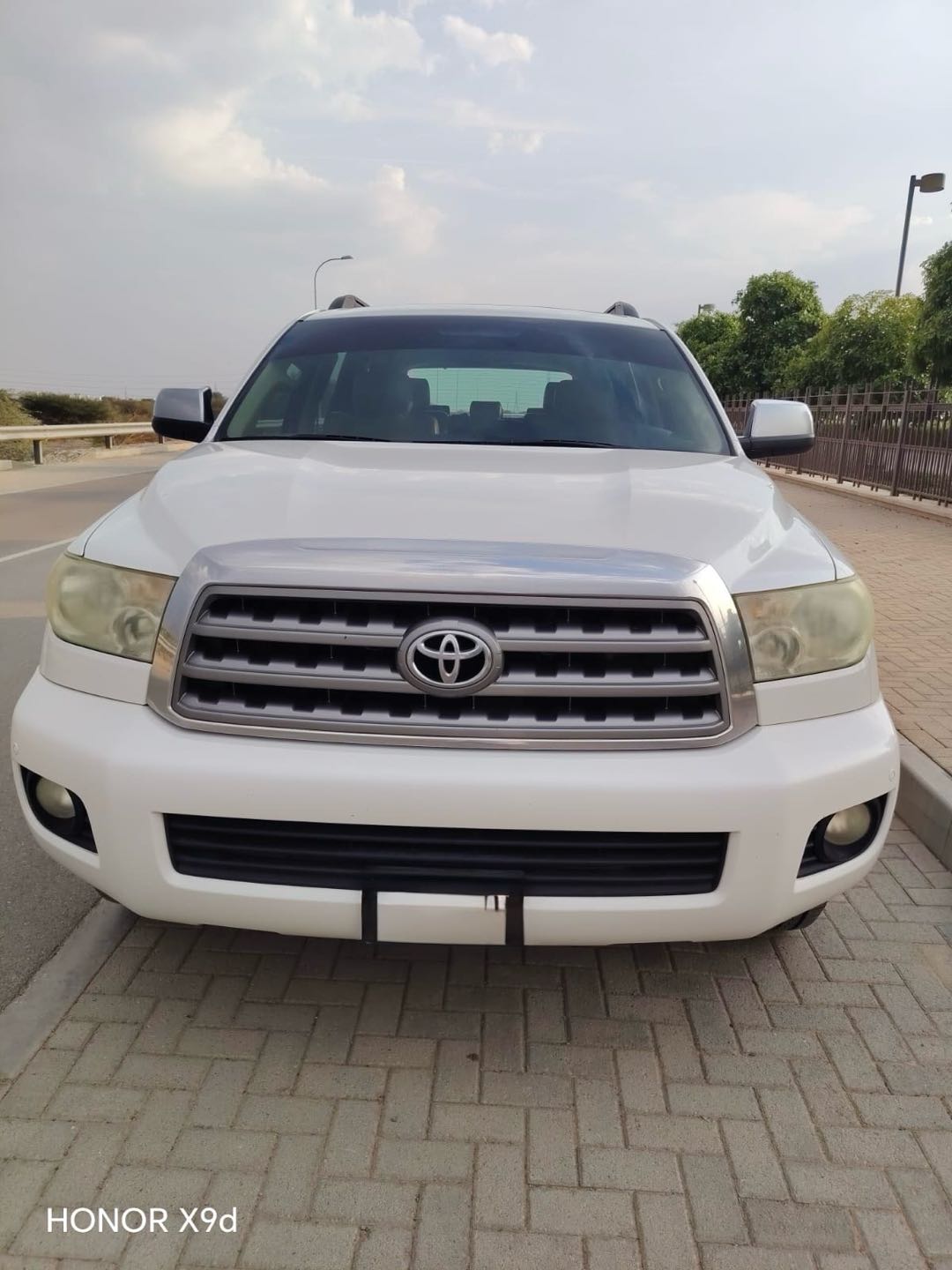 TOYOTA SEQUOIA Limited 2010
