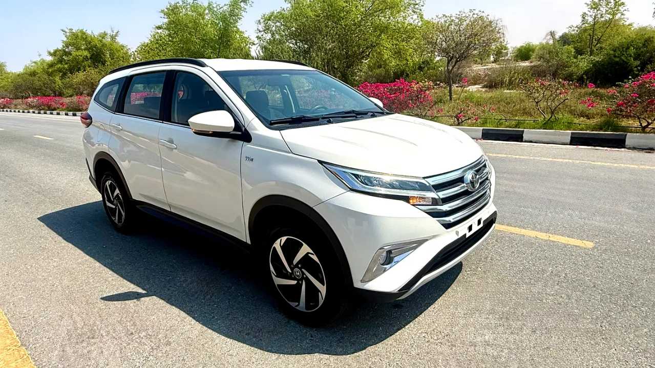 TOYOTA RUSH 2023