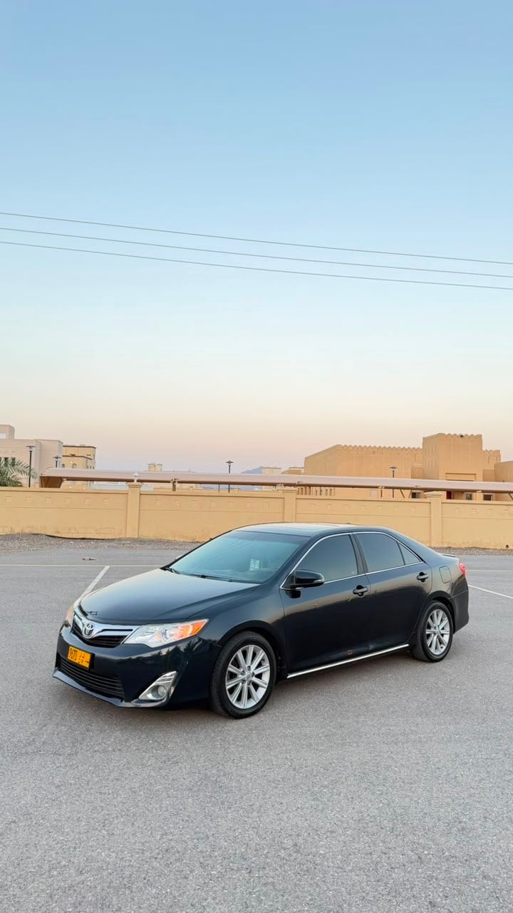 تويوتا كامري XLE 2014