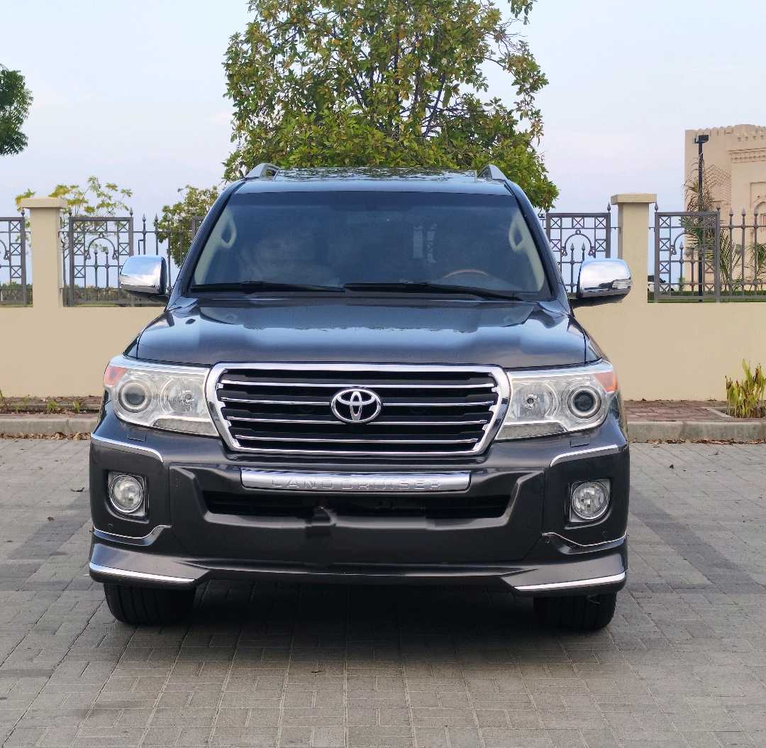 TOYOTA LAND CRUISER GX.R 2014
