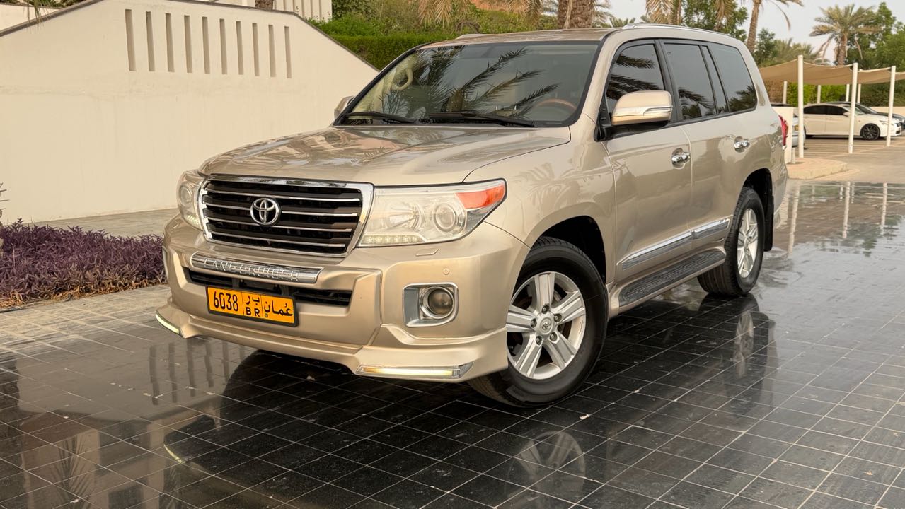 تويوتا لاند كروزر GX.R 2015