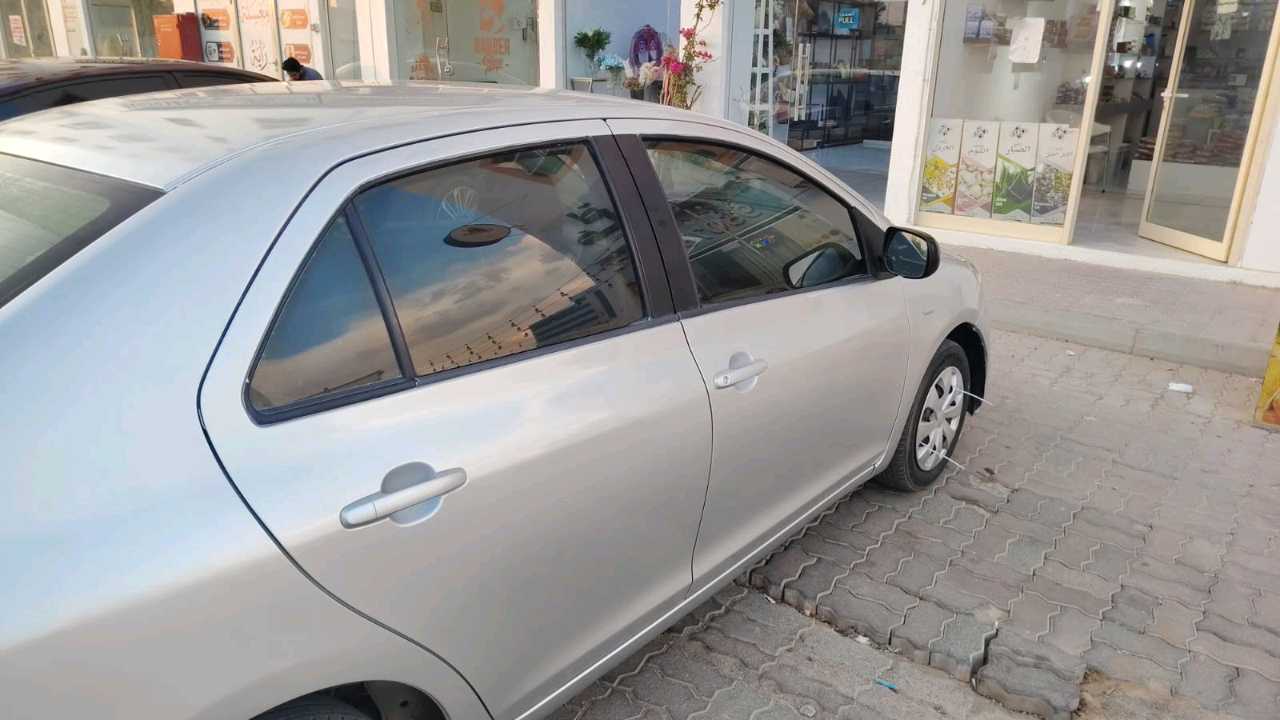 تويوتا ياريس LE 2008