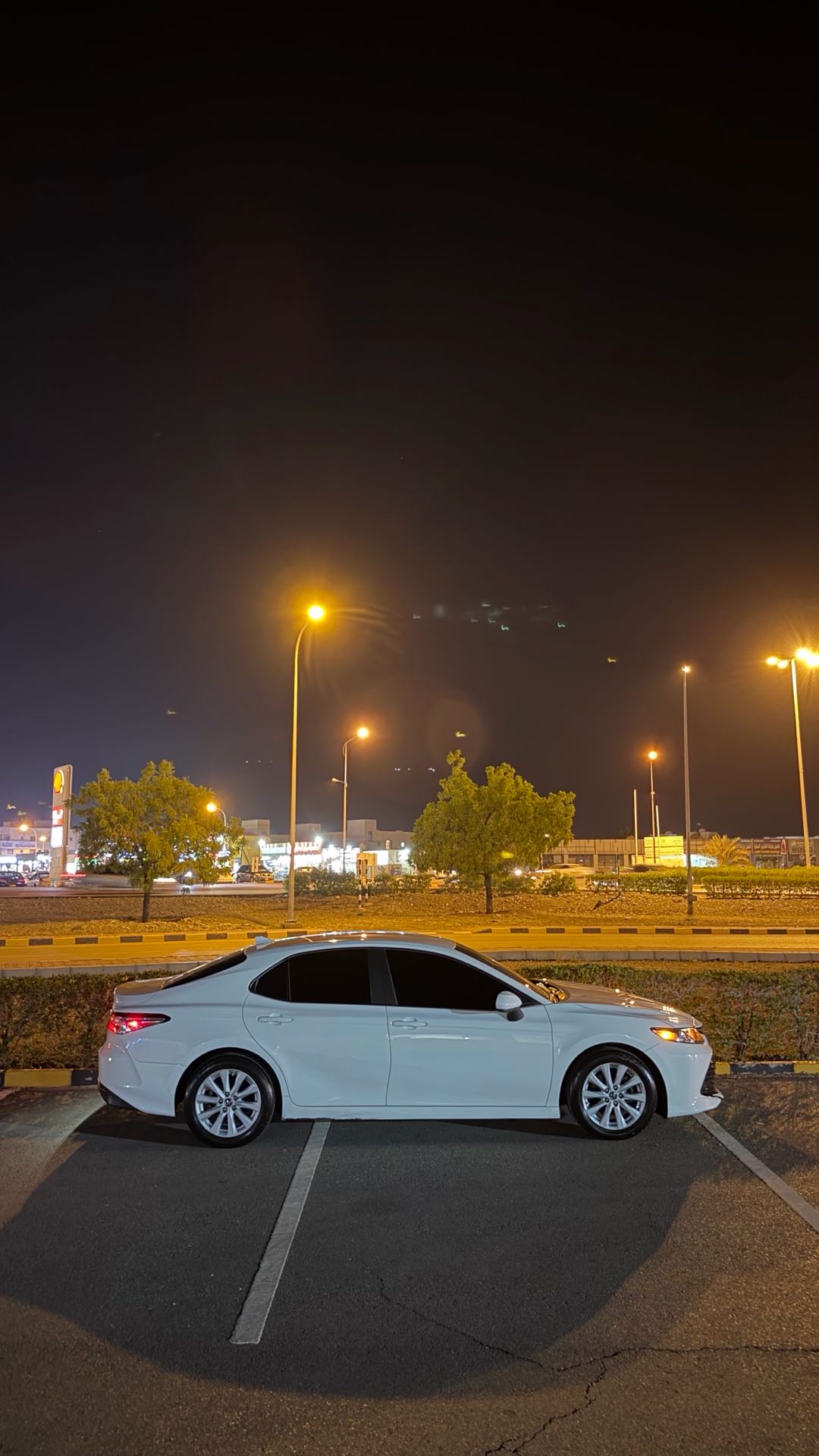 تويوتا كامري LE 2019