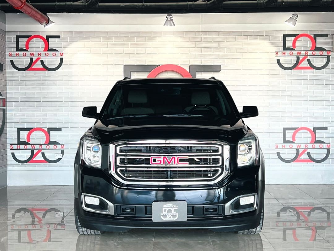 GMC YUKON SLE 2017