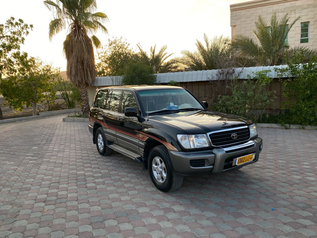 تويوتا لاند كروزر GX.R 2001