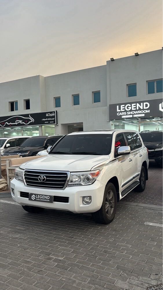 تويوتا لاند كروزر GX.R 2013