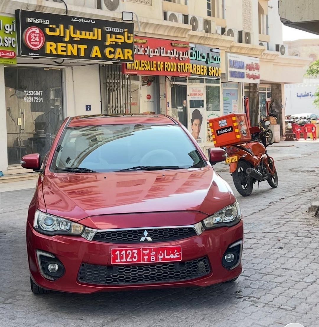 MITSUBISHI LANCER 2018