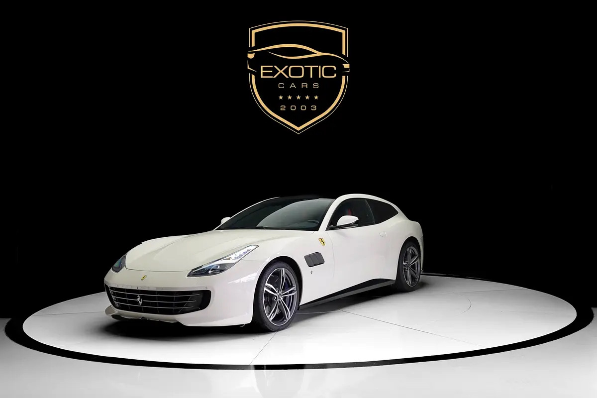 فيراري GTC4 2017