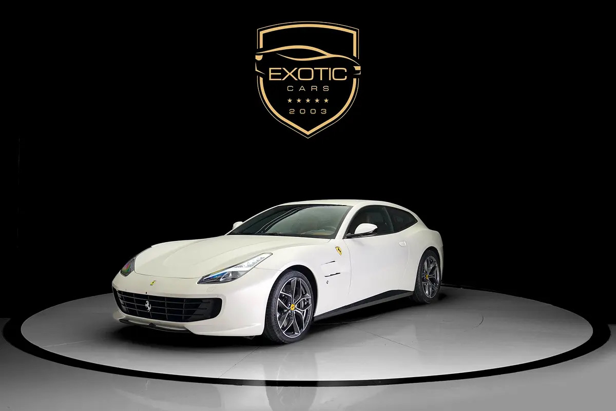 فيراري GTC4 2017