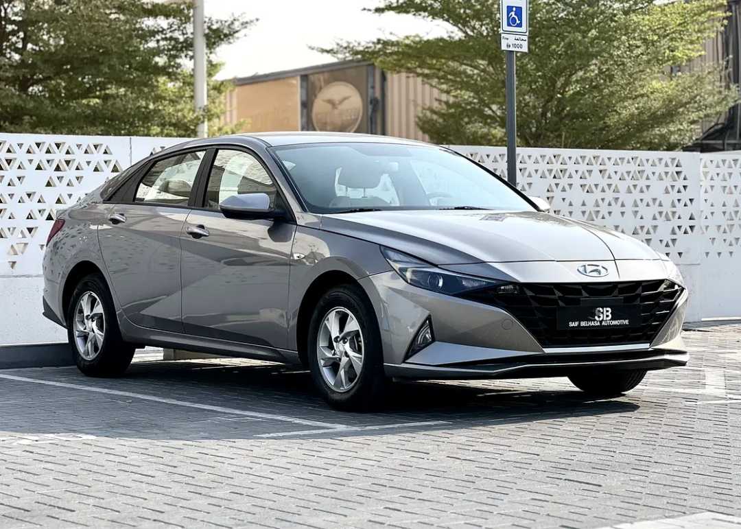 HYUNDAI ELANTRA Smart 2023