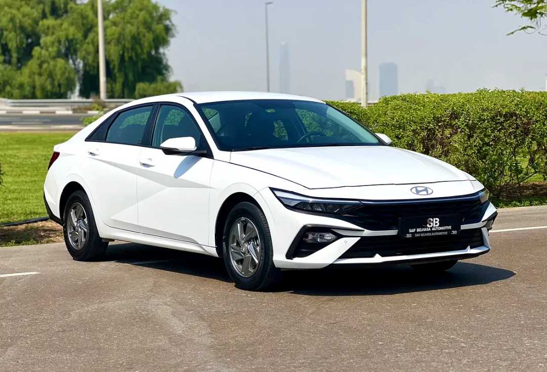 HYUNDAI ELANTRA Smart 2025