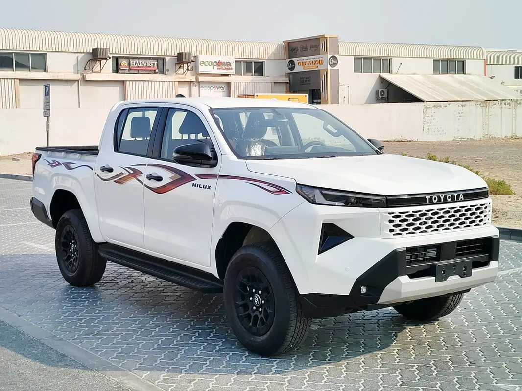 تويوتا هيلوكس Double Cab GLX 2027