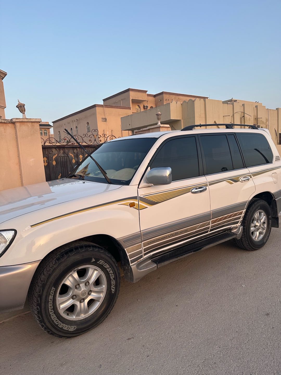 تويوتا لاند كروزر VX.R 2004
