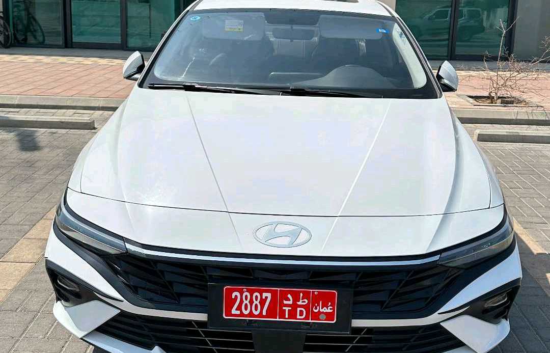 HYUNDAI ELANTRA 2025