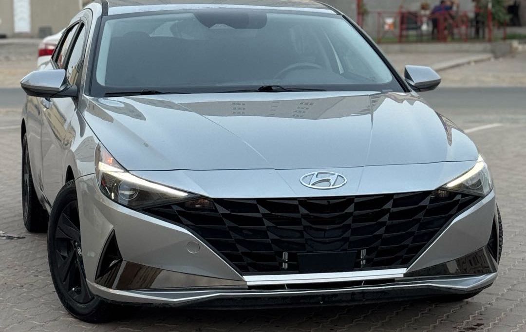HYUNDAI ELANTRA 2023
