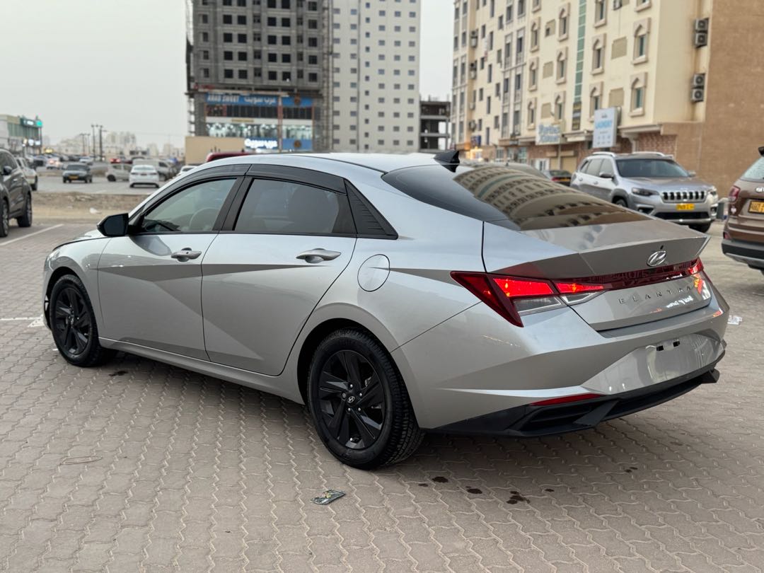 HYUNDAI ELANTRA 2023