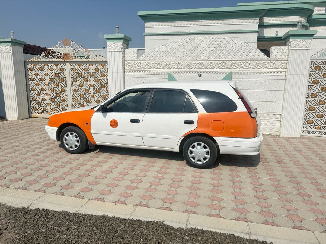 تويوتا كورولا CE 1998