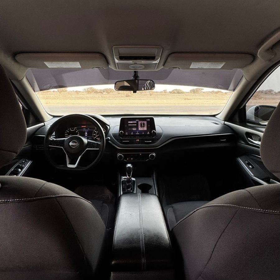 Car Image 2019 NISSAN ALTIMA S