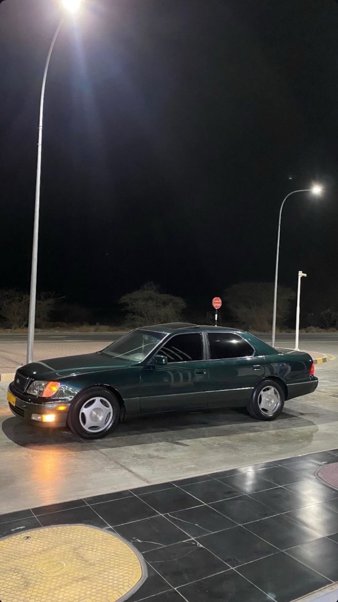 لكزس LS 400 Base 1999