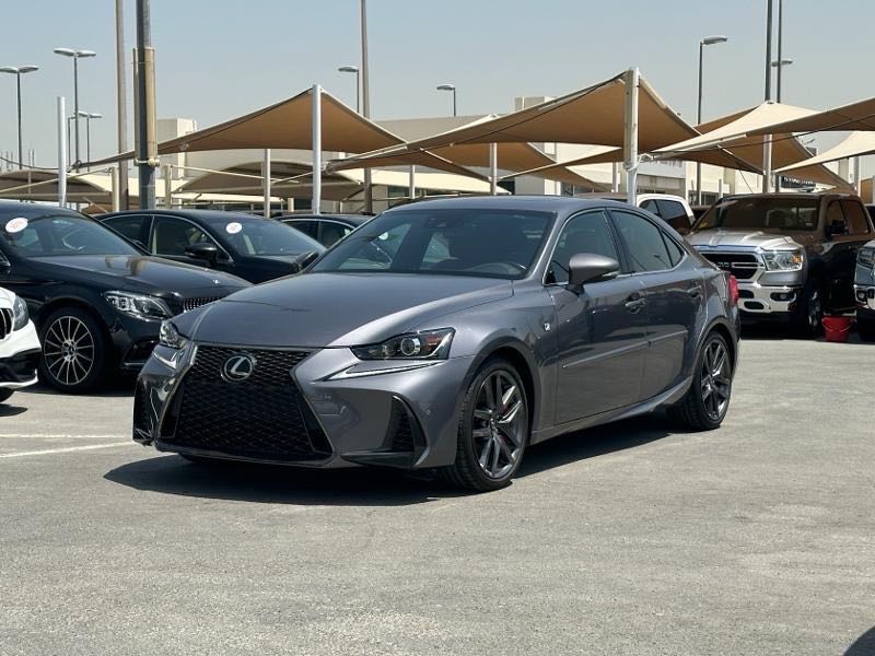 LEXUS IS 300 Base 2018
