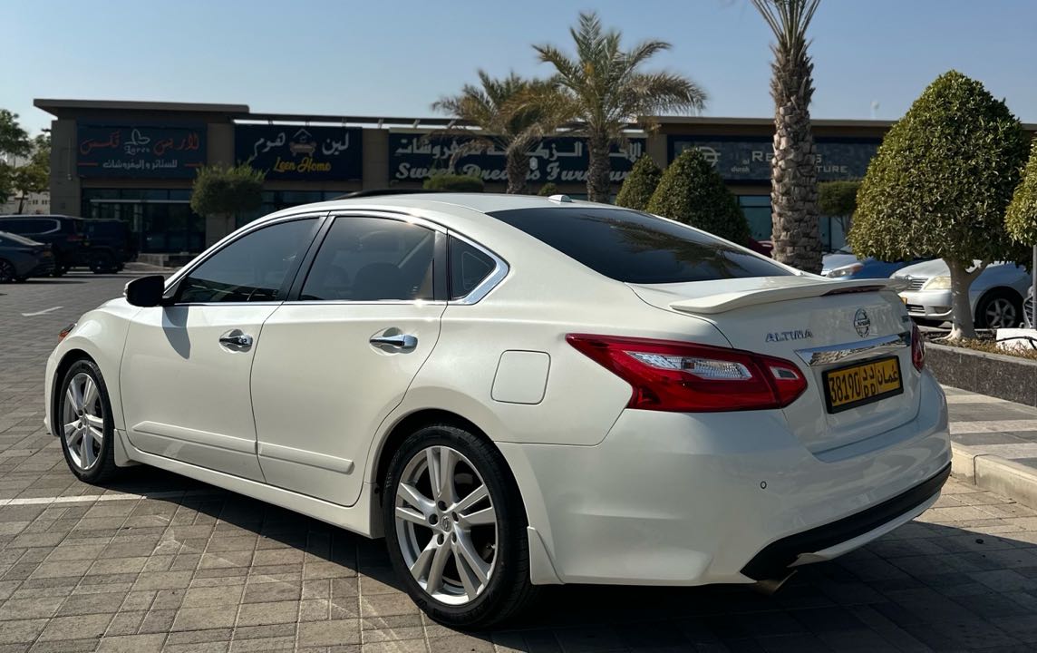 نيسان التيما SL 2017