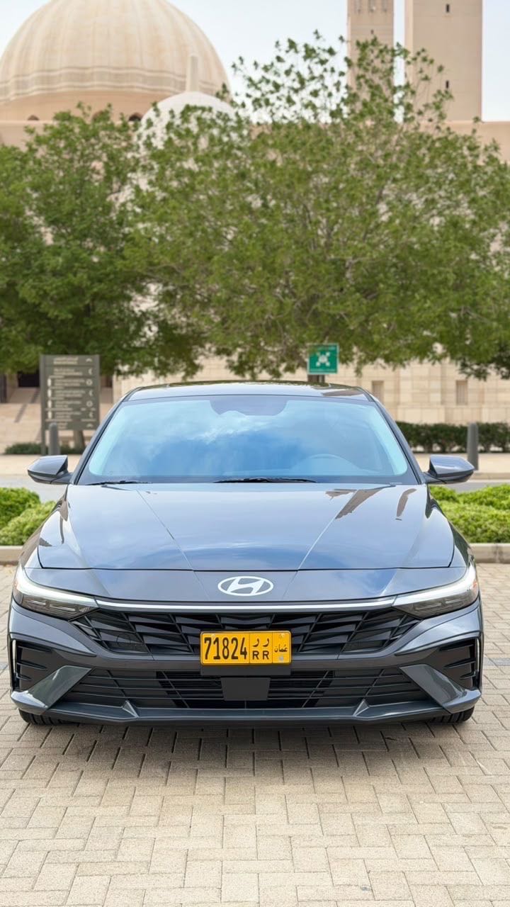 HYUNDAI ELANTRA Premium 2025