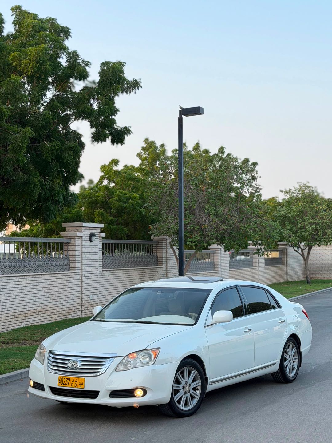 تويوتا أفلون LIMITED 2008