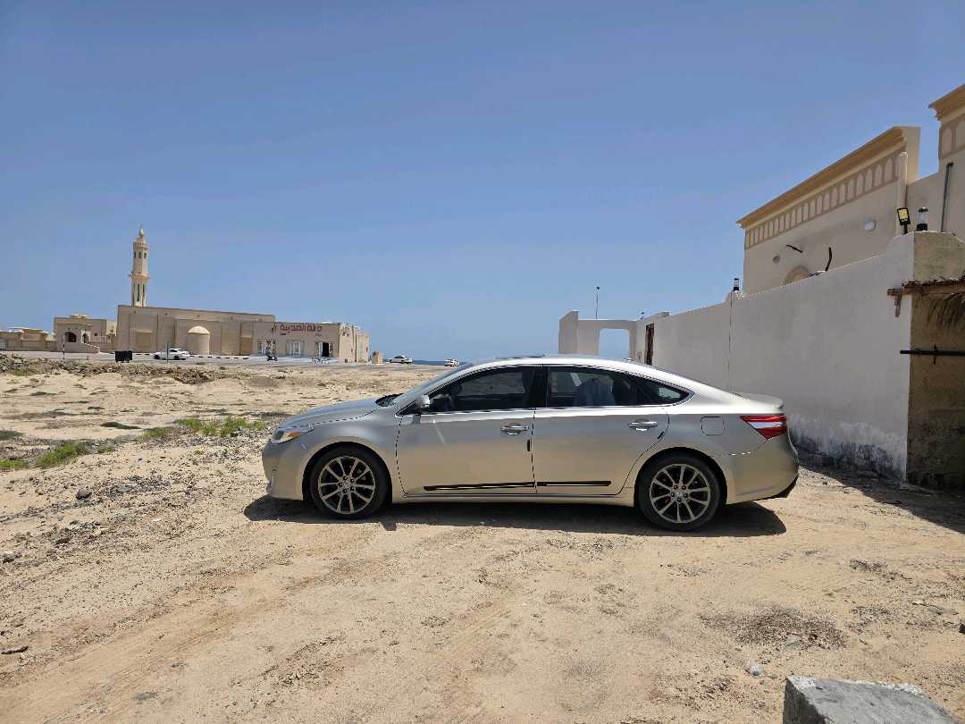 TOYOTA AVALON XLE Premium 2015