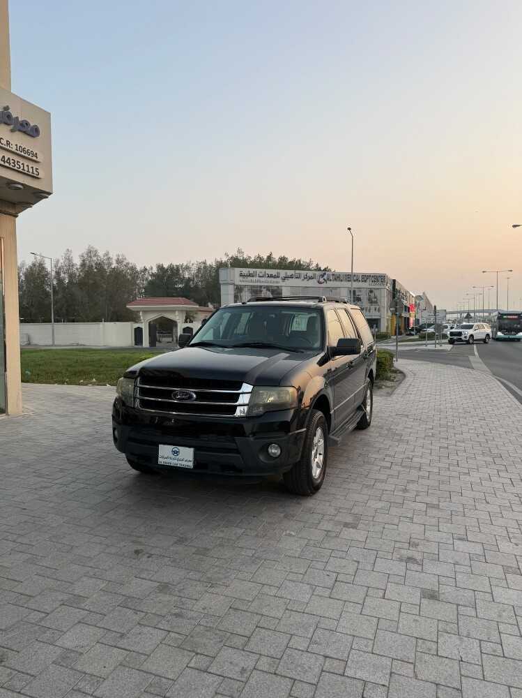 FORD EXPEDITION XLT 2016