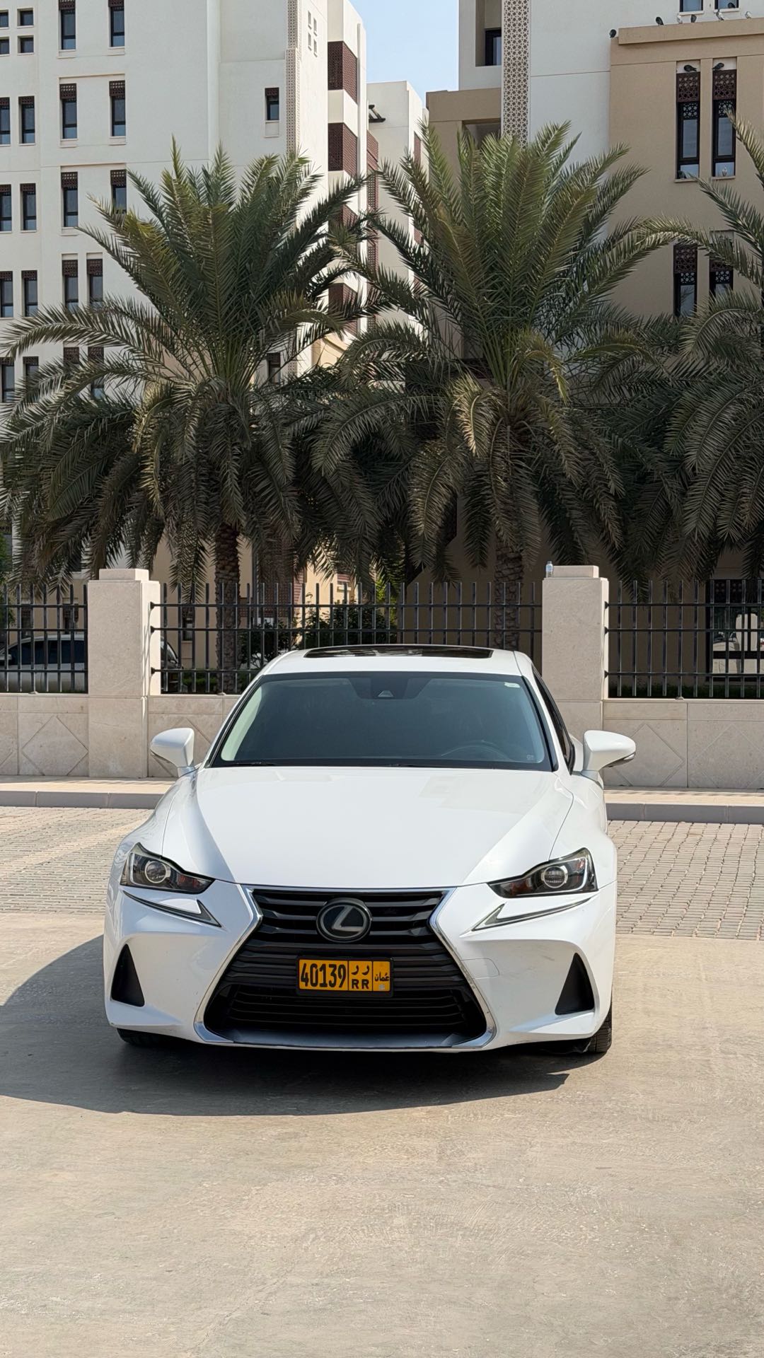 LEXUS IS 300 Base 2019